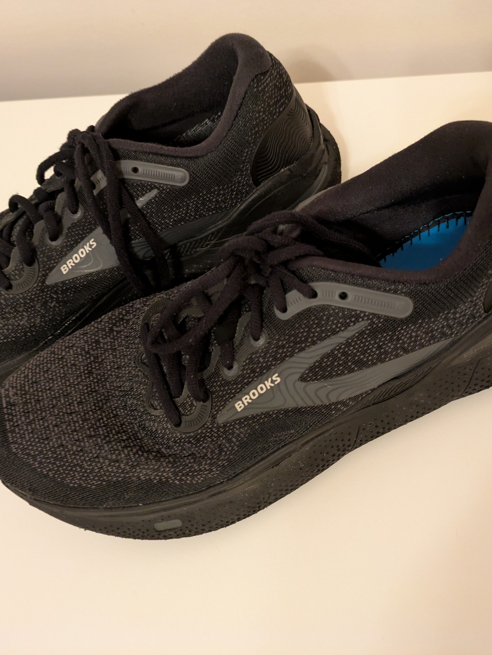 Brooks Men's Athletic Running Shoes - Black with Gray Accents - Ghost Max